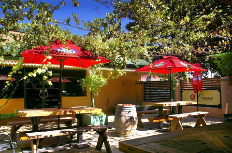 Crown Hotel Wentworth - Accommodation BNB 2