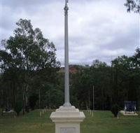 The Coronation Lamp Memorial - Accommodation BNB