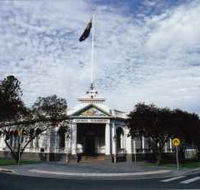 Museum of The Riverina - Historic Council Chambers Site - Accommodation BNB