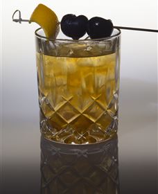 Polit Bar - More Than Cocktails - Accommodation BNB 4