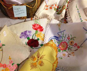 Mountain Blue Vintage Linen - Accommodation BNB 2