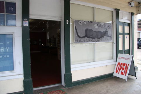 FyreGallery - Accommodation BNB 6