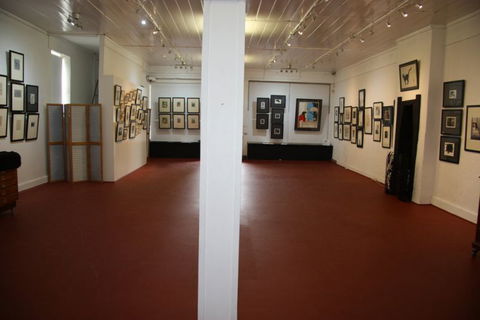FyreGallery - Accommodation BNB 7