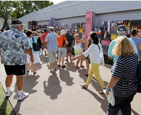 Bee Gees Way - Accommodation BNB 0