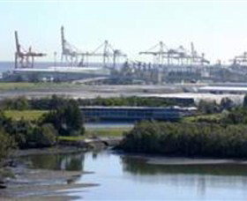 Port Of Brisbane Visitors Centre - Accommodation BNB 3