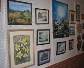 Clock Tower Gallery - Accommodation BNB 1