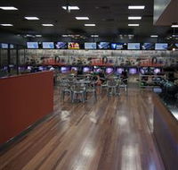 Club300 Bowling and Bar - Accommodation BNB