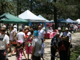 Coolangatta Art And Craft Markets - Accommodation BNB 3