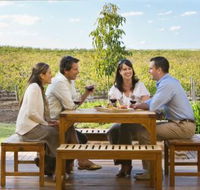 AD Tours and Charters - Accommodation BNB