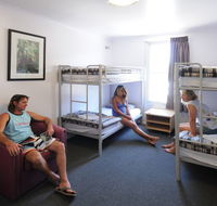 Yamba YHA - Accommodation BNB