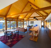Coast House Tasmania - Accommodation BNB