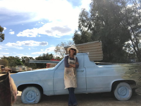 Utes In The Paddock - Accommodation BNB 2