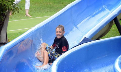 The Big Buzz Fun Park - Accommodation BNB 0