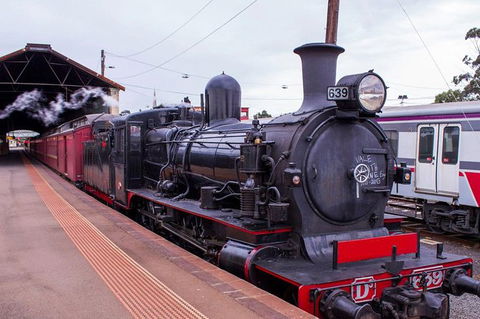 Twilight Train Christmas Functions - Accommodation BNB 3