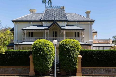 Historic Adelaide & Architecture 90- Minute Pedicab Experience - Accommodation BNB 5