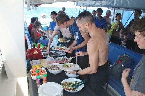 Great Barrier Reef Dive And Snorkel Cruise From Mission Beach - Accommodation BNB 9