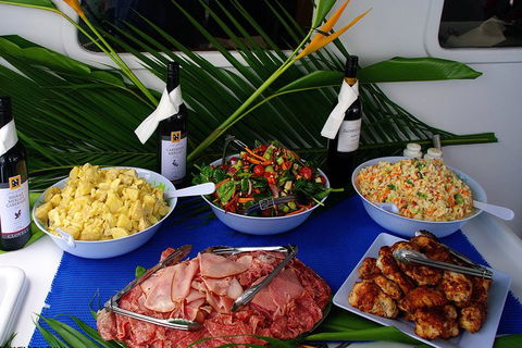 Three-Quarter Day Hervey Bay Premium Whale Watching Cruise - Accommodation BNB 10