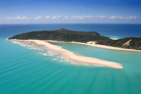 Rainbow Beach Surf Lesson Australia\'s Longest Wave 4X4 Adventure - Accommodation BNB 4