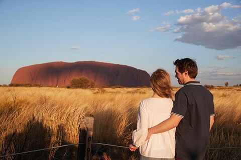 Uluru (Ayers Rock) Sunset With Outback Barbecue Dinner And Star Tour - Accommodation BNB 0
