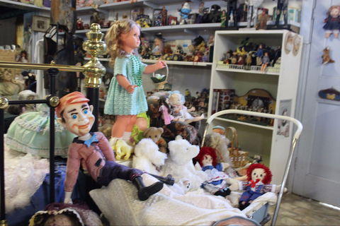 Gerogery Doll Museum - Accommodation BNB 2