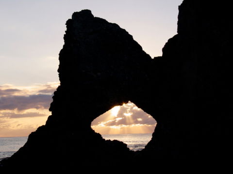 Glasshouse Rocks And Pillow Lava - Accommodation BNB 1