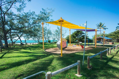 Sarina Beach - Accommodation BNB 0