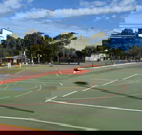 Cleve Sporting Facilities - Accommodation BNB