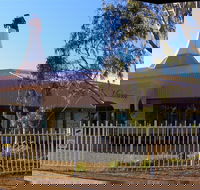McFeeters Motor Museum and Visitor Information Centre - Accommodation BNB