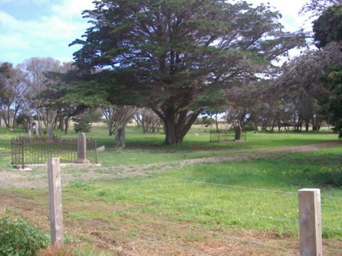 Old Cemetery Kingscote - Accommodation BNB 0