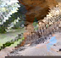 Sandstone Caves Walking Track - Accommodation BNB