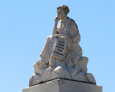 Weeping Mother Memorial - Accommodation BNB 1
