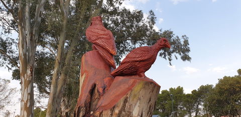 Chainsaw Tree Sculpture - Accommodation BNB 1