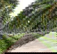 Dan Gleeson Memorial Gardens - Accommodation BNB