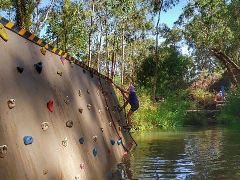 Challenge Hill - Accommodation BNB 0