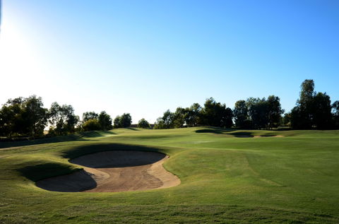 Black Bull Golf Course - Accommodation BNB 0