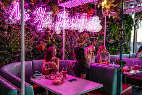 Holey Moley Northbridge - Accommodation BNB 2