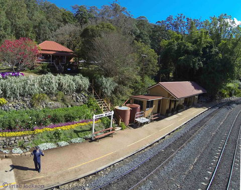 Spring Bluff Railway Station - Accommodation BNB 0