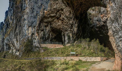 Yarrangobilly Caves – Castle Walk - Accommodation BNB 0