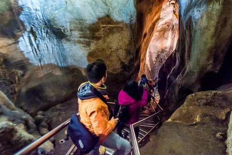 Jenolan Caves: Chifley Cave Tour - Accommodation BNB 1