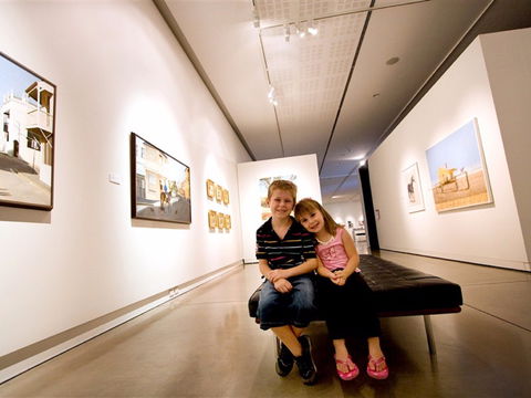 Western Plains Cultural Centre - Accommodation BNB 0