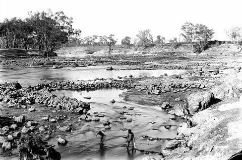 8-Day NSW Outback Tour Broken Hill Bourke Mungo Warrumbungles From Sydney - Accommodation BNB 7
