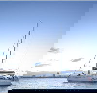 Gold Coast Sailing Cruise with sparkling wine  nibbles platter - Accommodation BNB