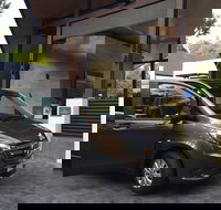 Mercedes 7 seat Limousine Cairns Airport to Port Douglas - Accommodation BNB