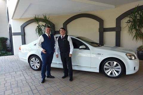 Caprice Limousine Luxury Transfer Cairns Airport To Port Douglas - Accommodation BNB 3