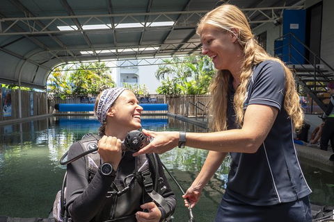 Learn To Scuba Dive: 4 Day Great Barrier Reef PADI Open Water Course Day Trips - Accommodation BNB 7