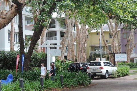 Airport Transfer - Palm Cove, Kewarra Beach & Trinity Beach To Cairns Airport - Accommodation BNB 6