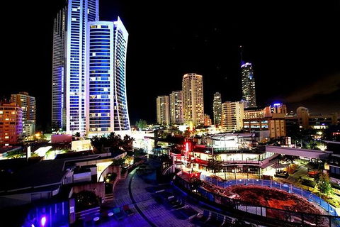 Gold Coast Airport Transfers : Airport OOL To Gold Coast City In Business Car - Accommodation BNB 1