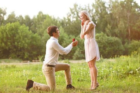 Romance Aircraft Flight + Scenic Tour + 3 Course Lunch + Beer Tasting + Hamper - Accommodation BNB 2