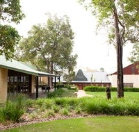 Clairault  Streicker Wines - Accommodation BNB