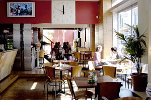 Kush Restaurant - Accommodation BNB 0